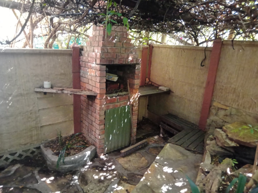 4 Bedroom Property for Sale in Noorsekloof Eastern Cape